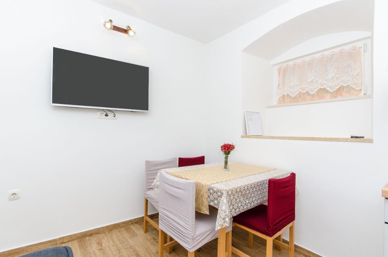 Ane Apartament *
